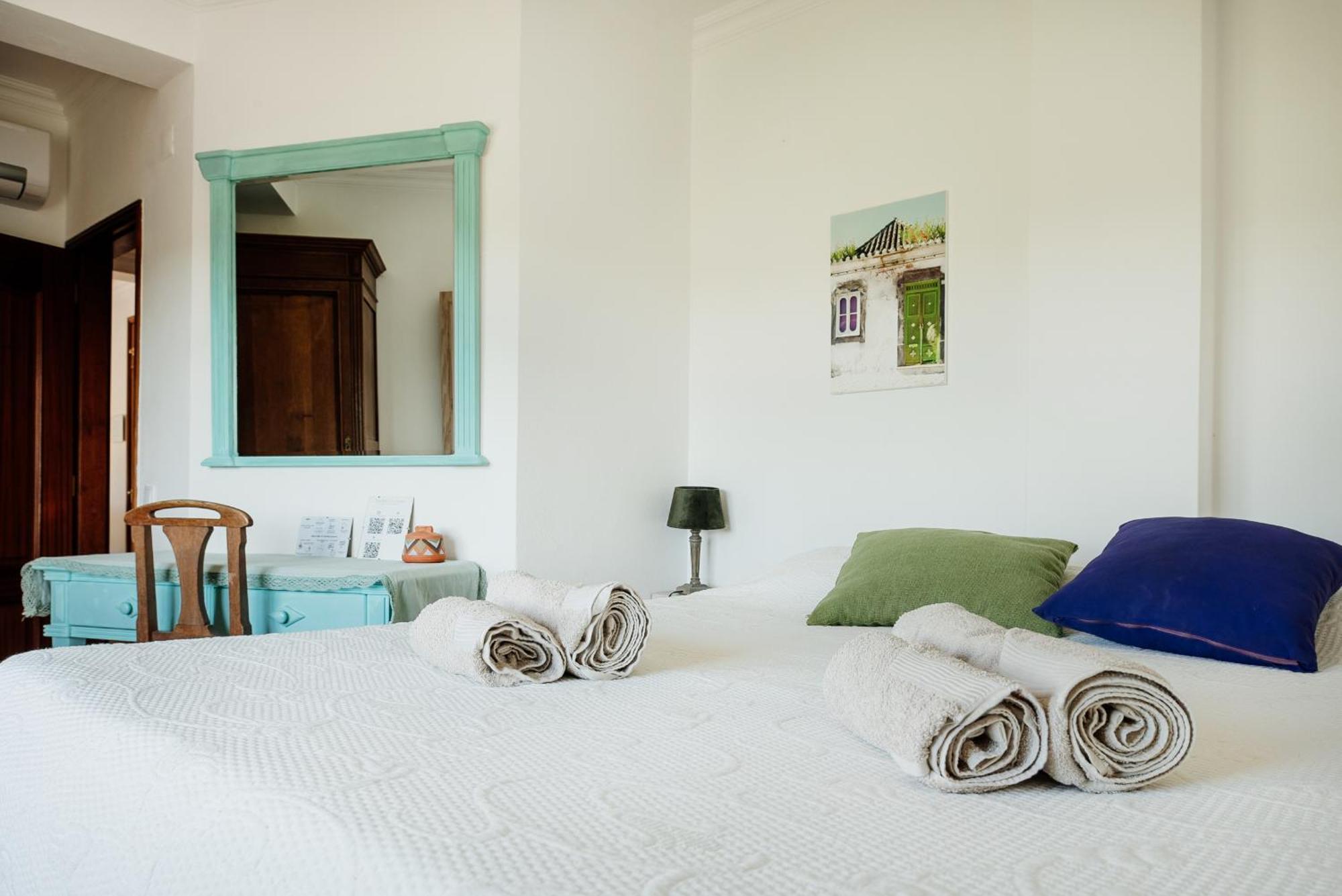 Bed and Breakfast Entrecolinas Paderne  Exterior foto