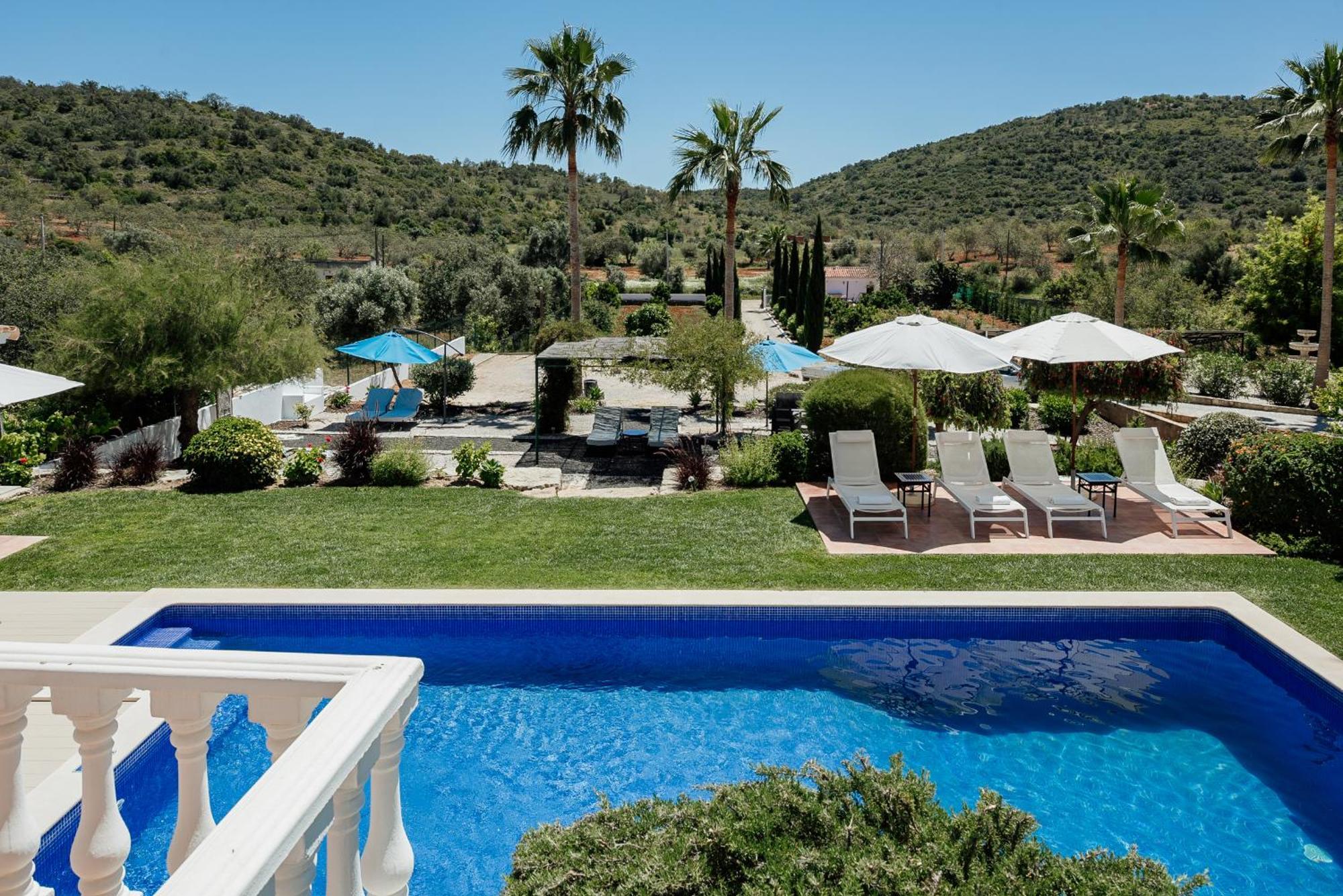 Bed and Breakfast Entrecolinas Paderne  Exterior foto
